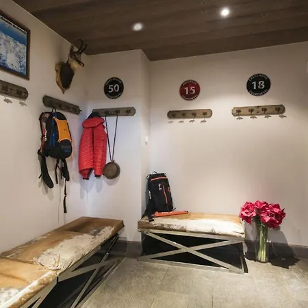 Entire Chalet Private Luxe شقة تينْيِ