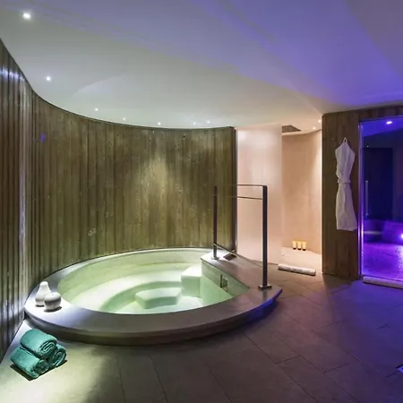 Entire Chalet Private Luxe דירה *